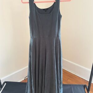 Olive Quince Sleeveless Dress Medium